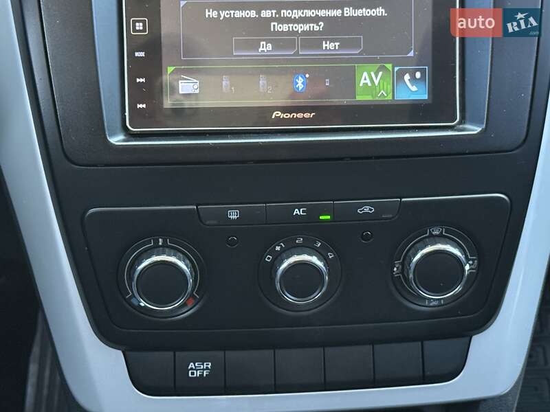 Внедорожник / Кроссовер Skoda Yeti 2012 в Киеве