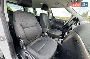 Внедорожник / Кроссовер Skoda Yeti 2016 в 