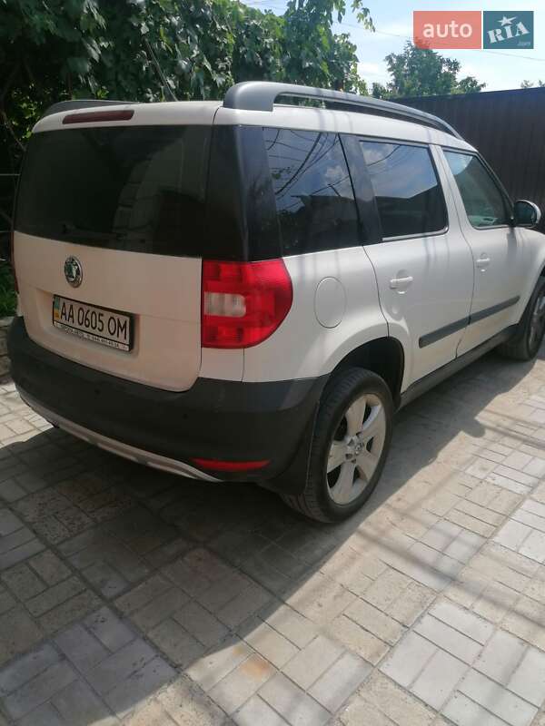 Внедорожник / Кроссовер Skoda Yeti 2011 в Киеве фото 10 Внедорожник / Кроссовер Skoda Yeti 2011 в Киеве