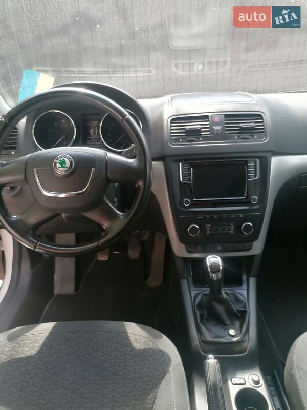 Внедорожник / Кроссовер Skoda Yeti 2011 в Киеве фото 31 Внедорожник / Кроссовер Skoda Yeti 2011 в Киеве