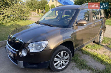 Внедорожник / Кроссовер Skoda Yeti 2013 в 