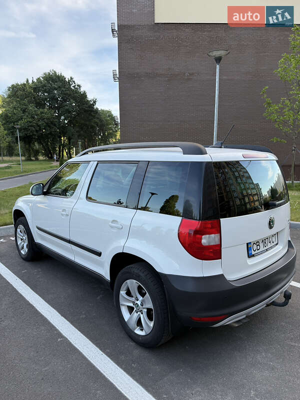 Внедорожник / Кроссовер Skoda Yeti 2011 в Чернигове