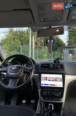 Внедорожник / Кроссовер Skoda Yeti 2011 в 