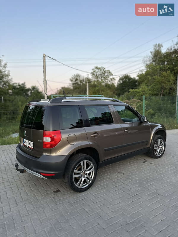 Внедорожник / Кроссовер Skoda Yeti 2011 в Житомире
