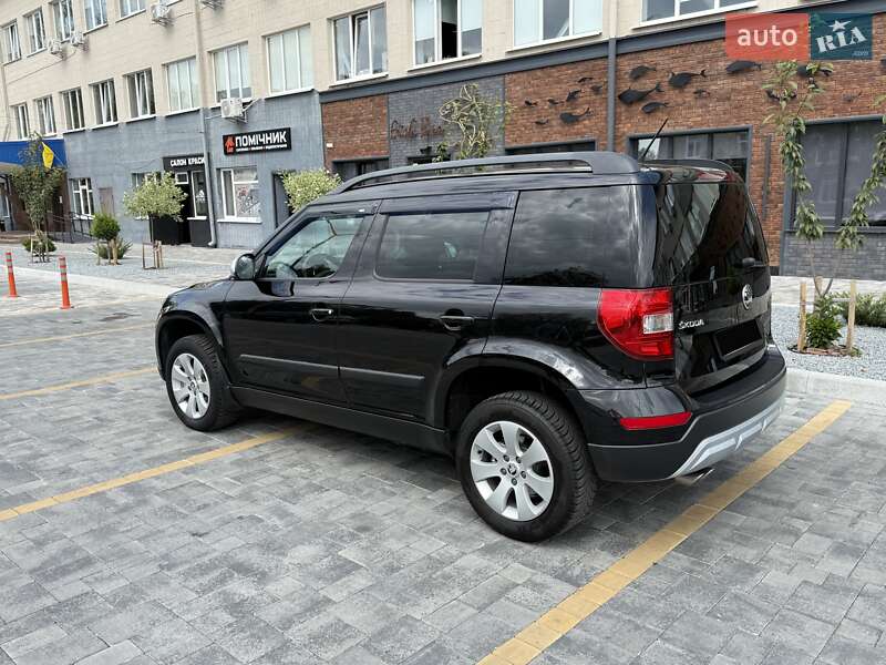Внедорожник / Кроссовер Skoda Yeti 2014 в Звягеле