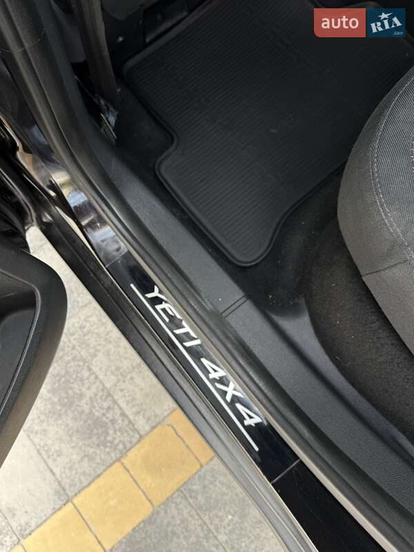 Внедорожник / Кроссовер Skoda Yeti 2014 в Звягеле