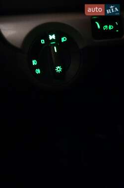 Внедорожник / Кроссовер Skoda Yeti 2009 в 