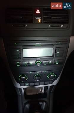 Внедорожник / Кроссовер Skoda Yeti 2009 в 