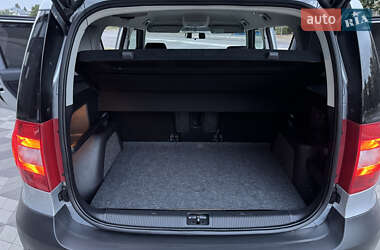 Внедорожник / Кроссовер Skoda Yeti 2010 в 