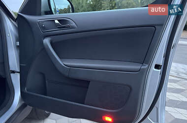 Внедорожник / Кроссовер Skoda Yeti 2010 в 
