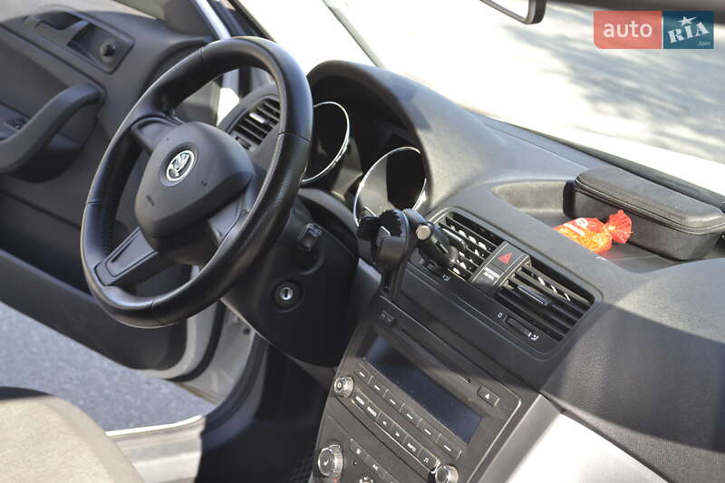 Внедорожник / Кроссовер Skoda Yeti 2014 в Изюме фото 19 Внедорожник / Кроссовер Skoda Yeti 2014 в Изюме