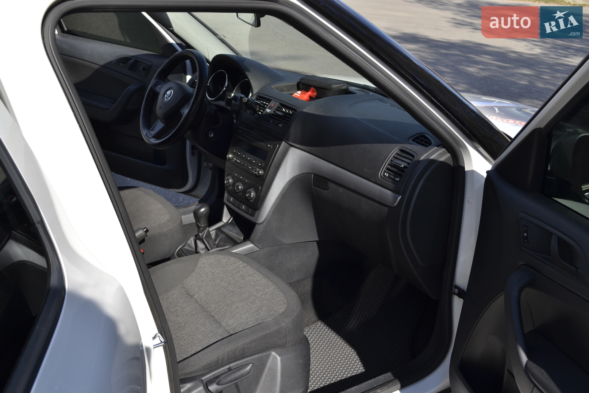 2014 Skoda Yeti - мініатюра 18