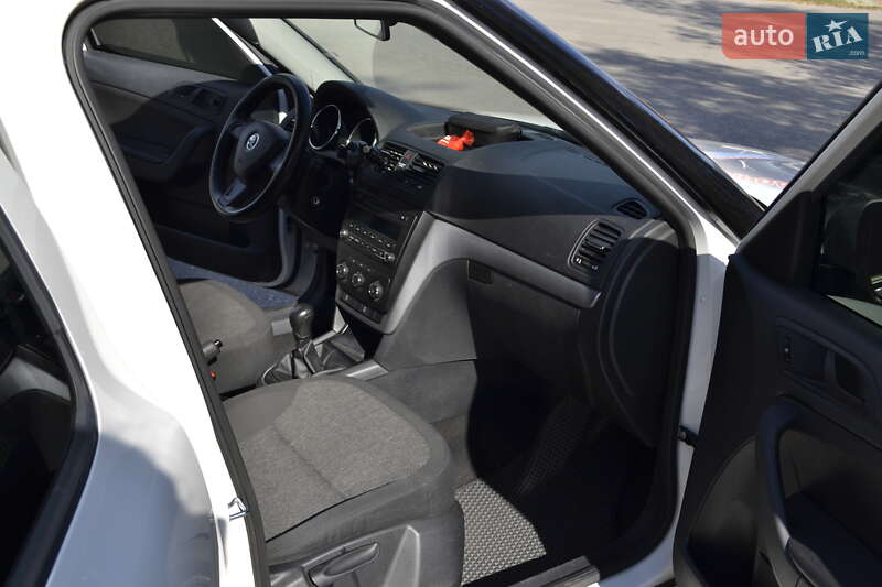 Внедорожник / Кроссовер Skoda Yeti 2014 в Изюме фото 18 Внедорожник / Кроссовер Skoda Yeti 2014 в Изюме