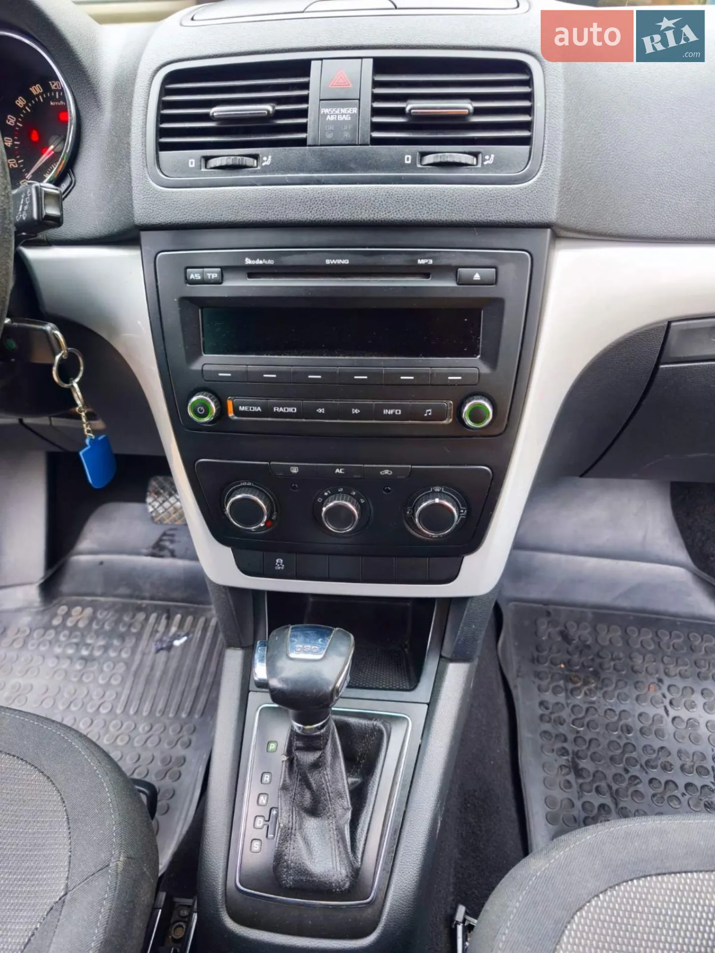 2010 Skoda Yeti - мініатюра 12