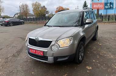 Внедорожник / Кроссовер Skoda Yeti 2010 в Малине