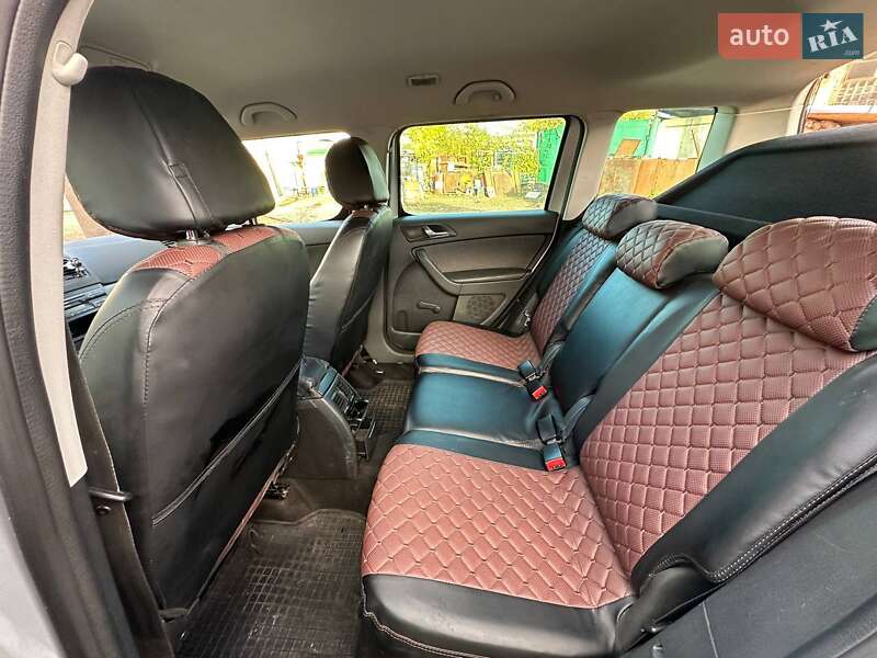 Позашляховик / Кросовер Skoda Yeti 2011 в Харкові фото 6 Позашляховик / Кросовер Skoda Yeti 2011 в Харкові