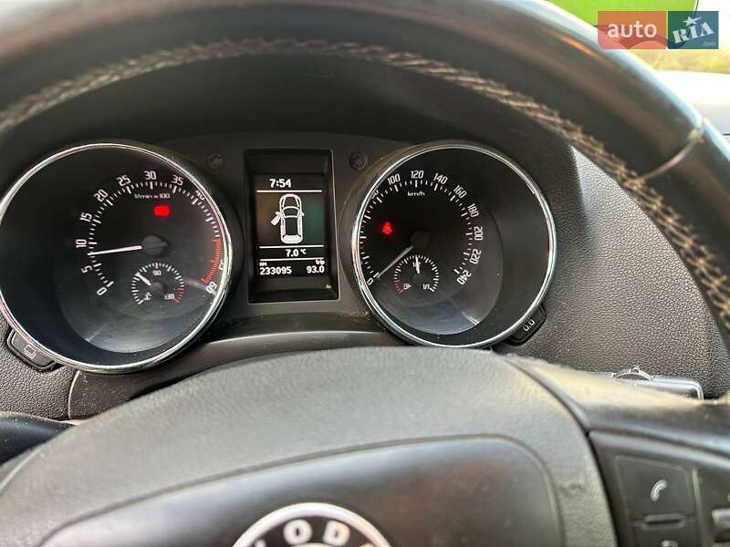 Позашляховик / Кросовер Skoda Yeti 2011 в Харкові фото 11 Позашляховик / Кросовер Skoda Yeti 2011 в Харкові