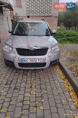 Внедорожник / Кроссовер Skoda Yeti 2011 в 