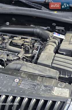 Внедорожник / Кроссовер Skoda Yeti 2011 в 