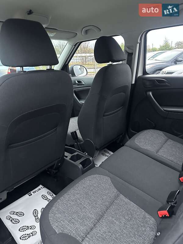 Позашляховик / Кросовер Skoda Yeti 2015 в Смілі фото 17 Позашляховик / Кросовер Skoda Yeti 2015 в Смілі