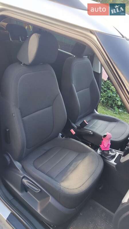 Внедорожник / Кроссовер Skoda Yeti 2010 в Иршанске фото 3 Внедорожник / Кроссовер Skoda Yeti 2010 в Иршанске