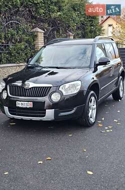Позашляховик / Кросовер Skoda Yeti 2010 в Луцьку