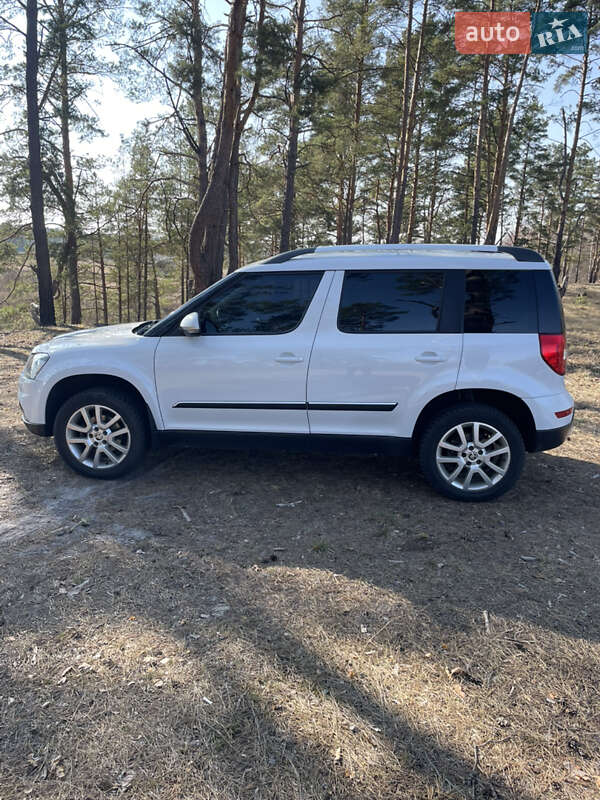 Внедорожник / Кроссовер Skoda Yeti 2014 в Киеве