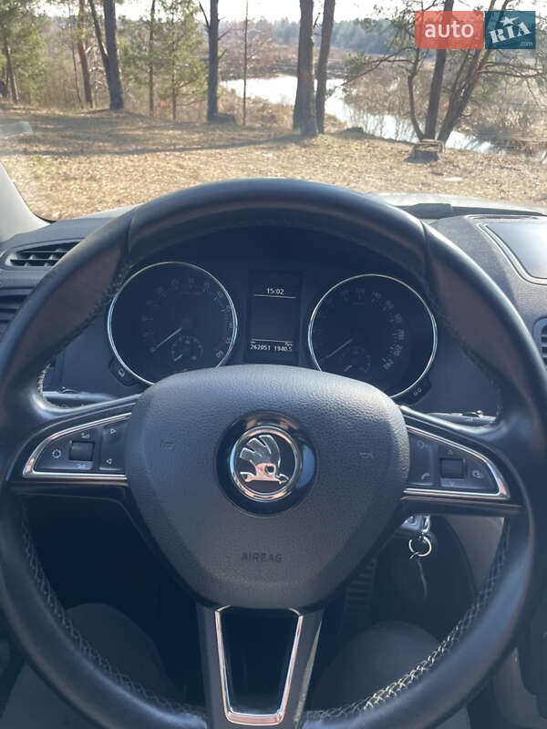 Внедорожник / Кроссовер Skoda Yeti 2014 в Киеве