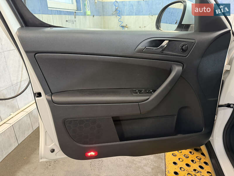 Внедорожник / Кроссовер Skoda Yeti 2014 в Ровно фото 15 Внедорожник / Кроссовер Skoda Yeti 2014 в Ровно