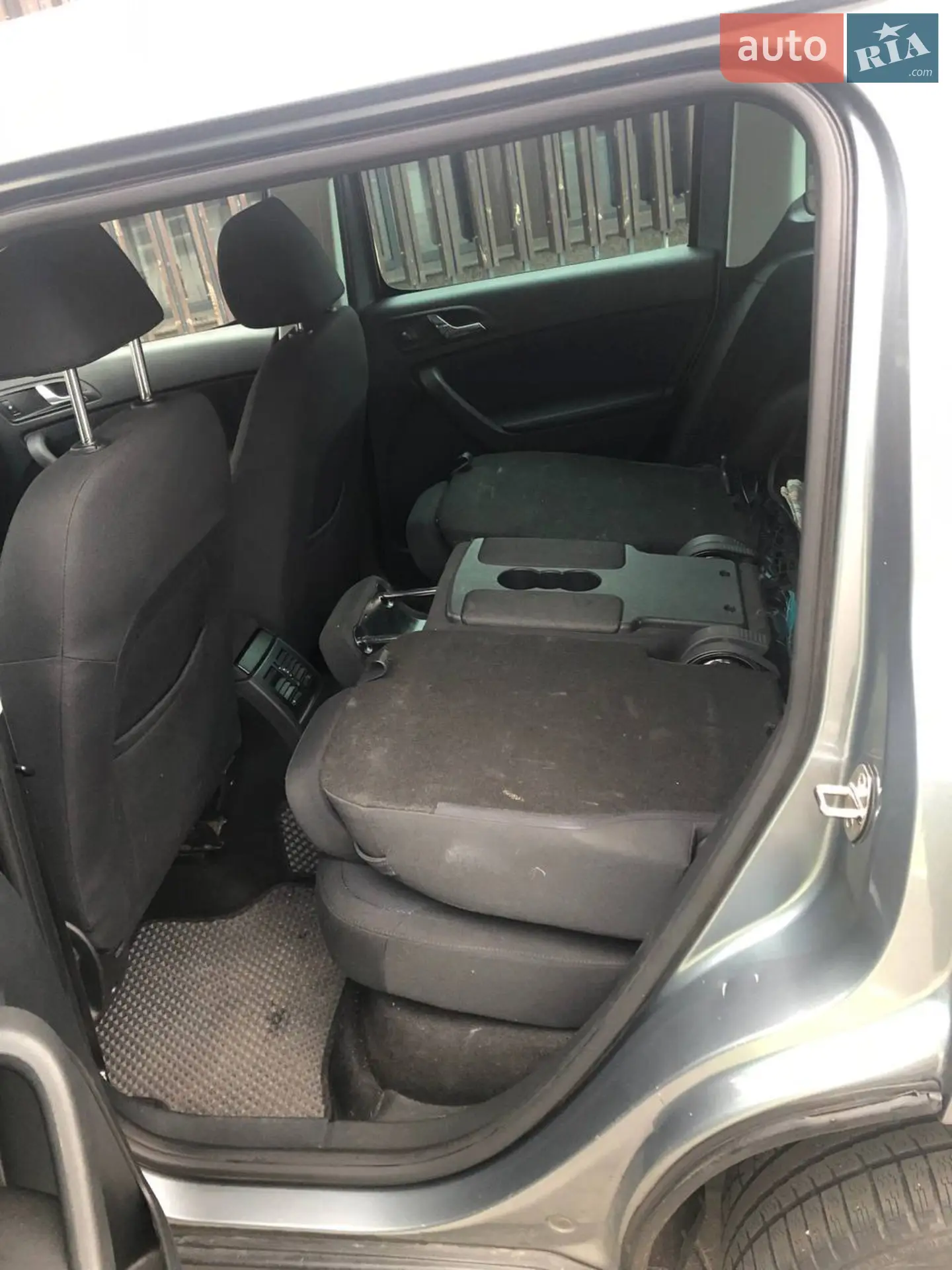 2010 Skoda Yeti - мініатюра 13