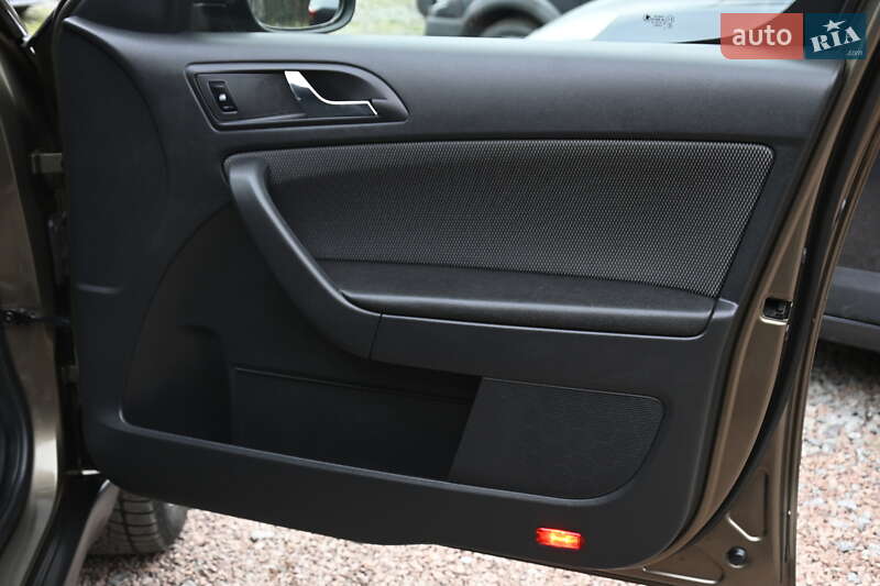 Внедорожник / Кроссовер Skoda Yeti 2010 в Бердичеве фото 44 Внедорожник / Кроссовер Skoda Yeti 2010 в Бердичеве