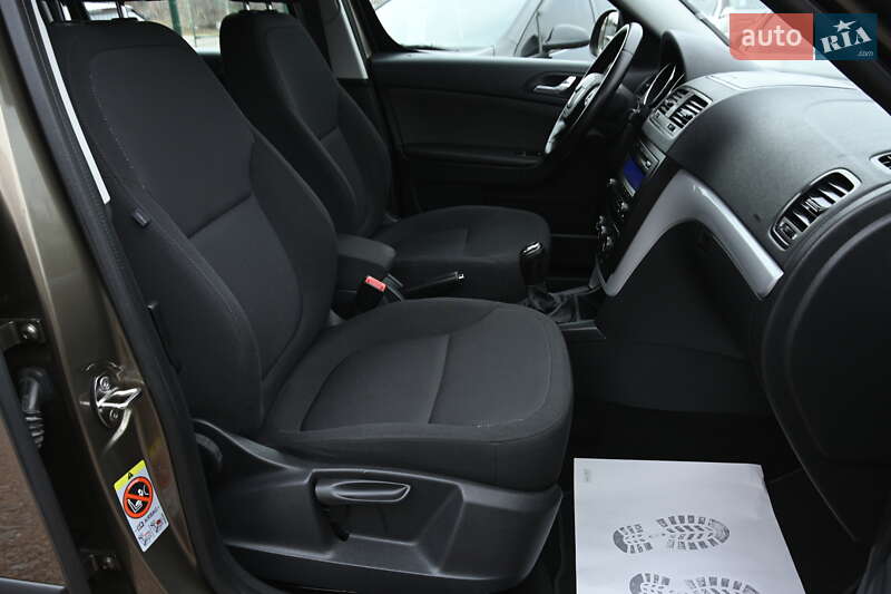 Внедорожник / Кроссовер Skoda Yeti 2010 в Бердичеве фото 46 Внедорожник / Кроссовер Skoda Yeti 2010 в Бердичеве