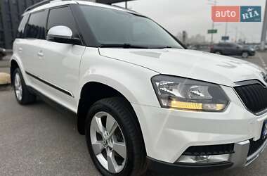 Внедорожник / Кроссовер Skoda Yeti 2015 в Киеве