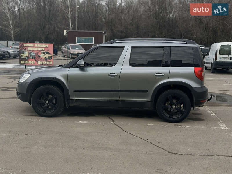 Внедорожник / Кроссовер Skoda Yeti 2012 в Запорожье