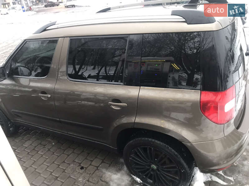 Внедорожник / Кроссовер Skoda Yeti 2010 в Львове фото 8 Внедорожник / Кроссовер Skoda Yeti 2010 в Львове