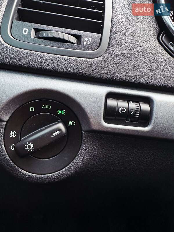 Внедорожник / Кроссовер Skoda Yeti 2014 в Киеве