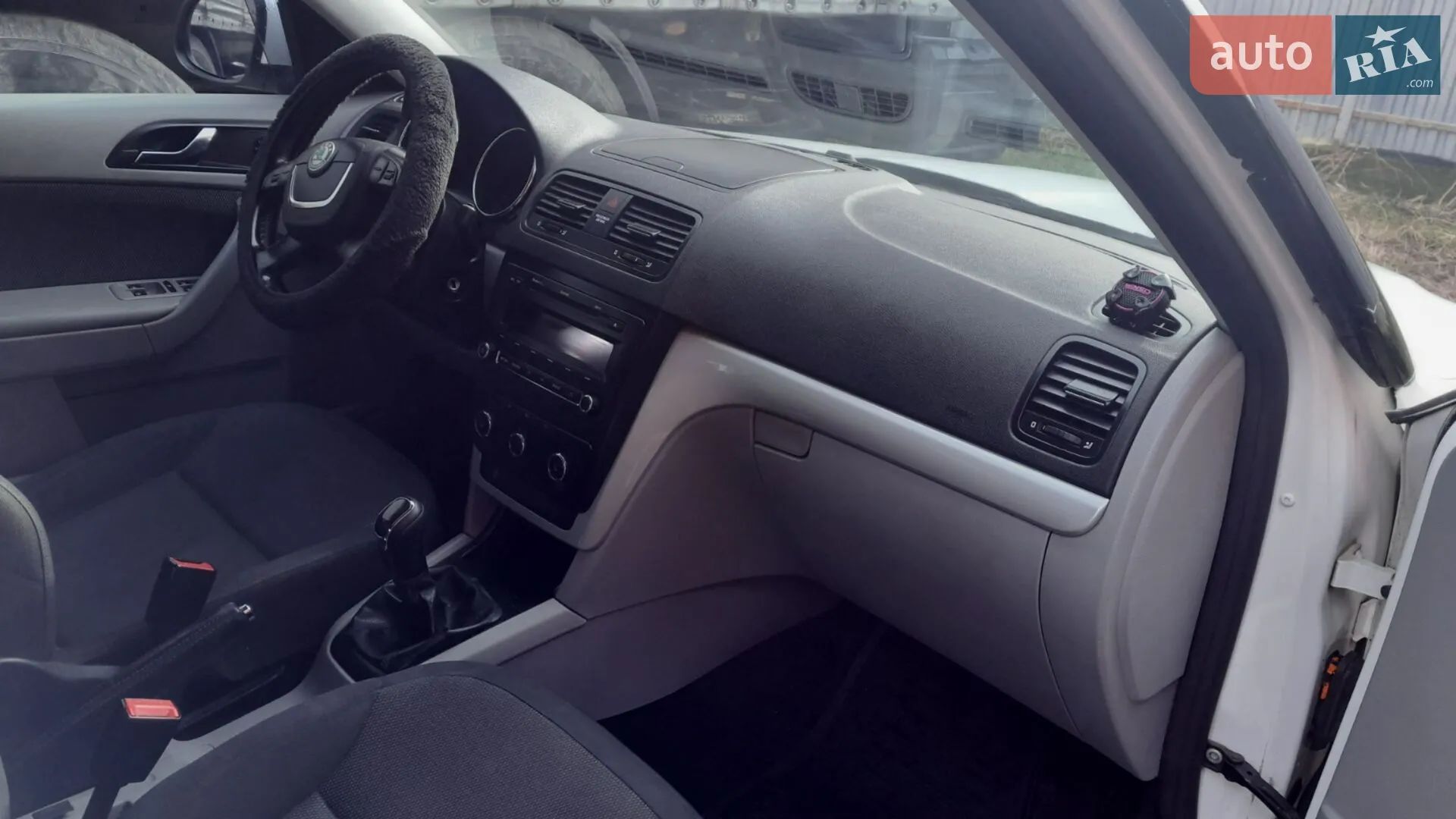 2011 Skoda Yeti - мініатюра 21