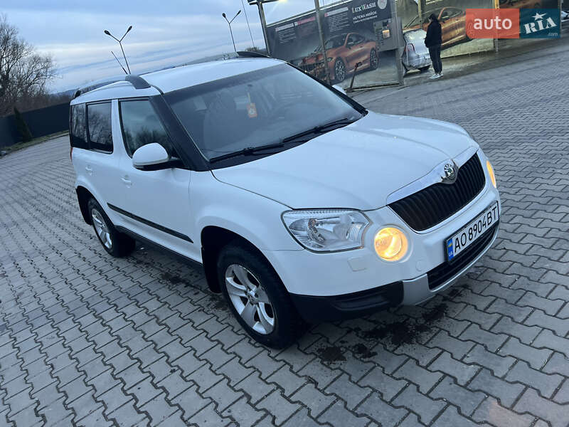 Внедорожник / Кроссовер Skoda Yeti 2013 в Иршаве