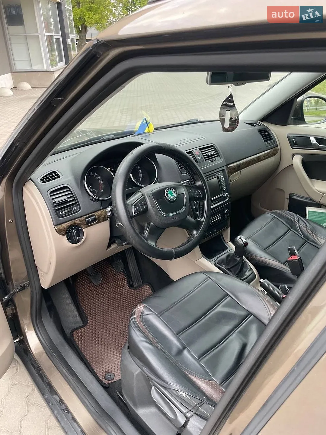 2010 Skoda Yeti - мініатюра 9