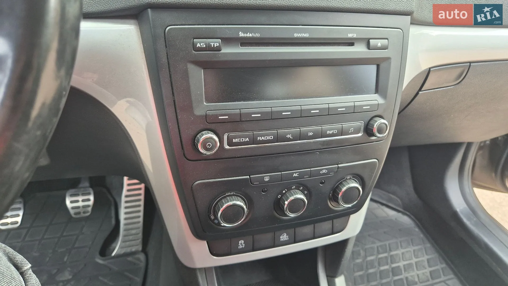 2010 Skoda Yeti - мініатюра 13