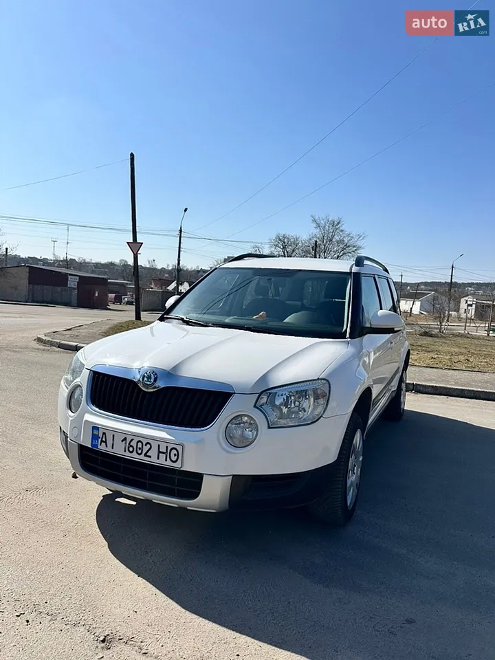 2010 Skoda Yeti - мініатюра 12
