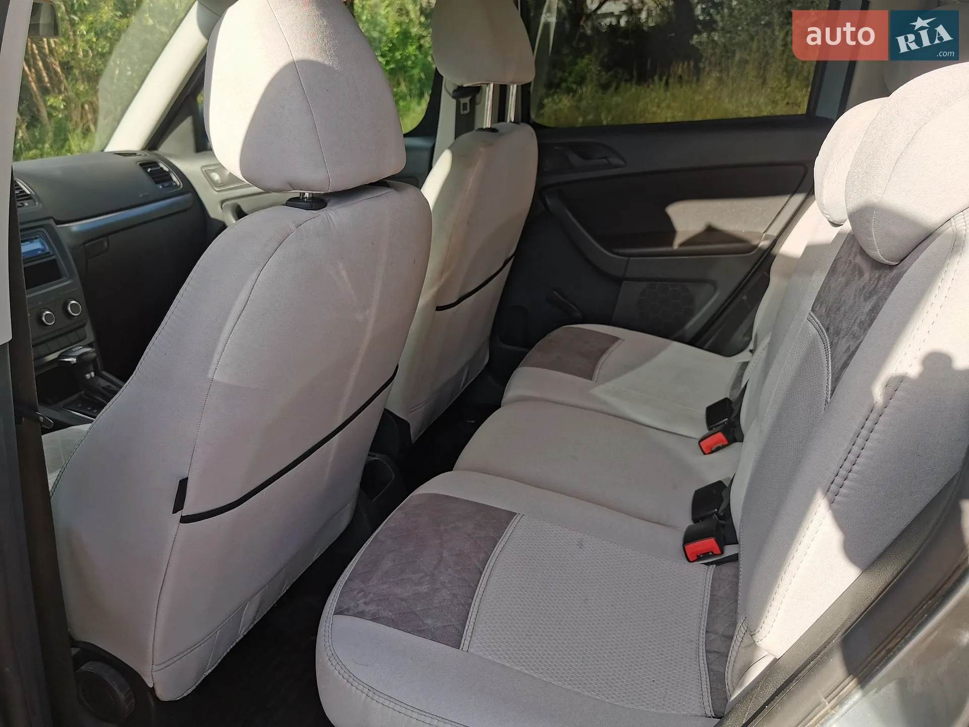 2010 Skoda Yeti - мініатюра 10