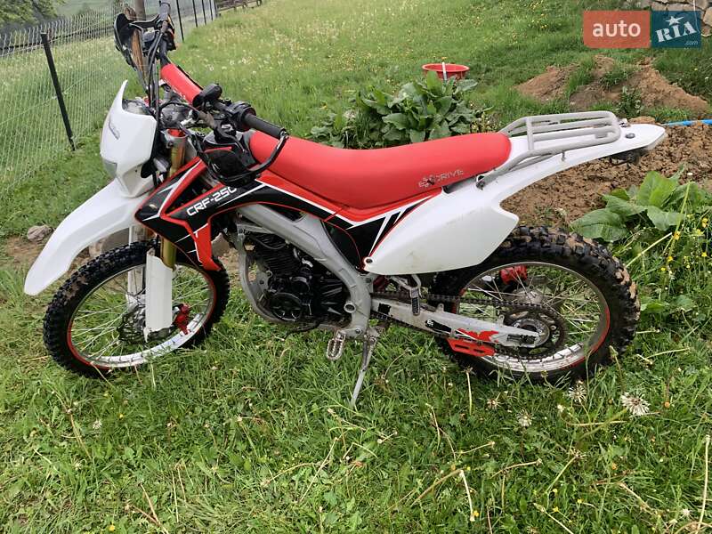 Мотовездеход SkyBike CRF 2022 в Верховине