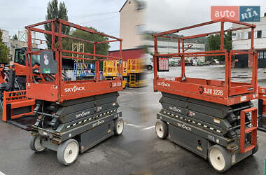 Ножичний підйомник Skyjack SJ 2020 в Києві