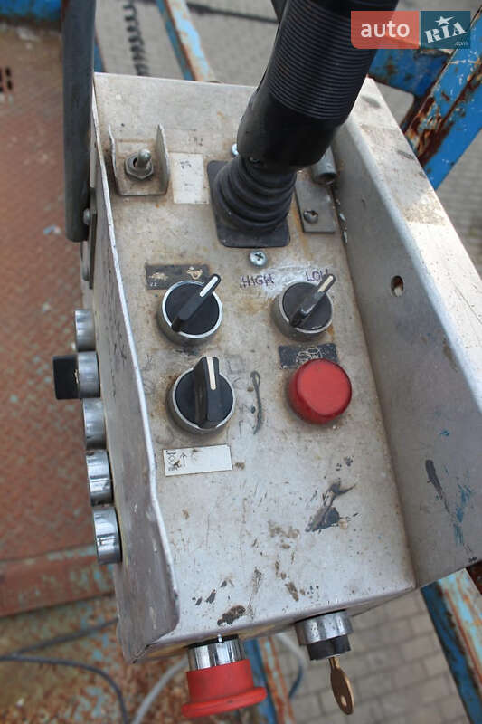 Ножничный подъемник Skyjack SJ 2007 в Львове