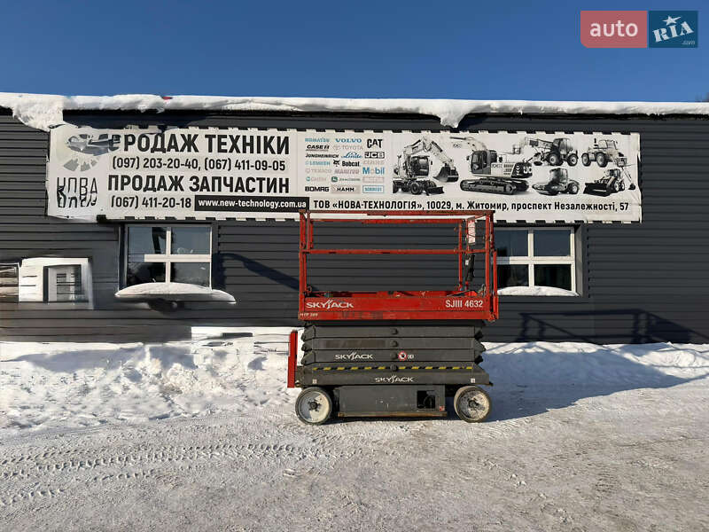 Ножничный подъемник Skyjack SJ 2015 в Житомире