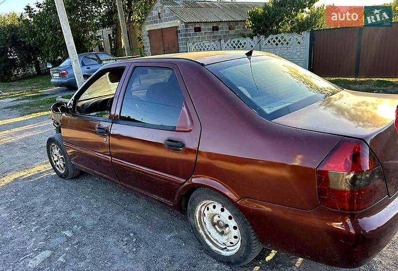 Седан SMA Maple C51 2006 в Апостолово