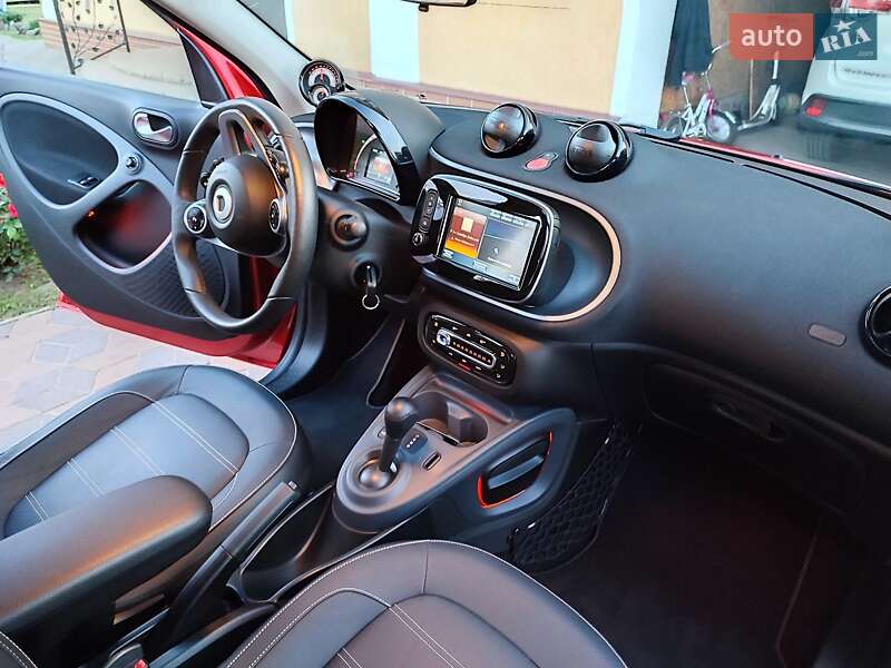 Хетчбек Smart EQ Forfour 2018 в Яготині