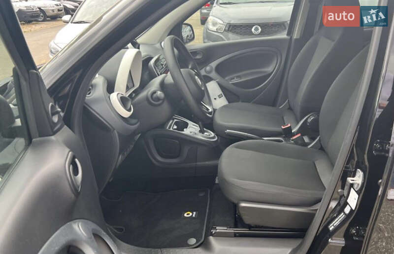 Хэтчбек Smart EQ Forfour 2018 в Львове