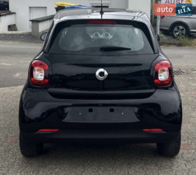 Хэтчбек Smart EQ Forfour 2018 в Львове